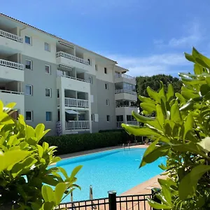 Appartement Avec Piscine Privée, Cagnes-sur-Mer