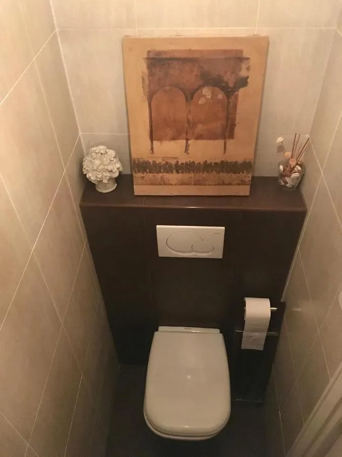 Bel appartement climatisé vue mer à 50 m de la plage Cagnes-sur-Mer